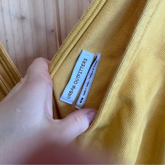 ☘️ 3/30 - UO Denim Jumpsuit - Picture 2 of 4